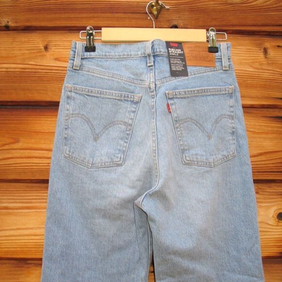 NWT  Levi's Ribcage Straight Ankle Jeans - Picture 7 of 10